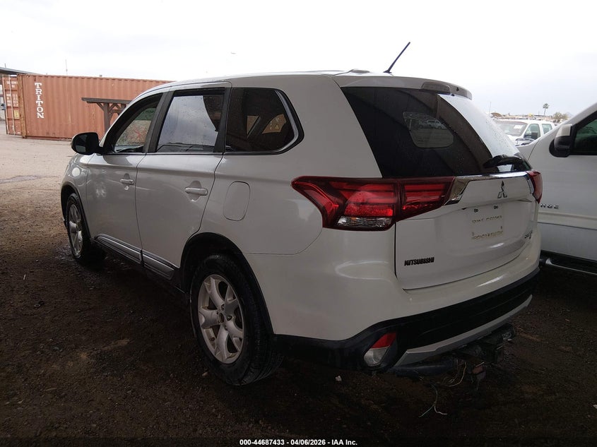 2016 Mitsubishi Outlander Se