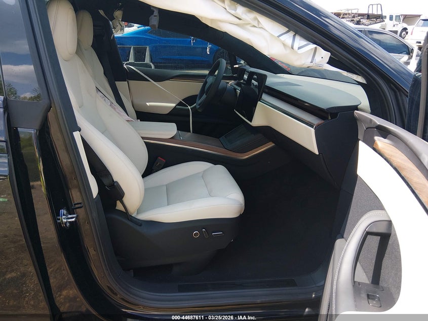 2026 TESLA MODEL X ALL-WHEEL DRIVE · Фото 5