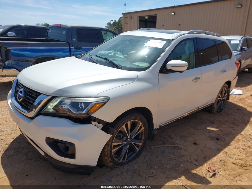 2017 Nissan Pathfinder Platinum