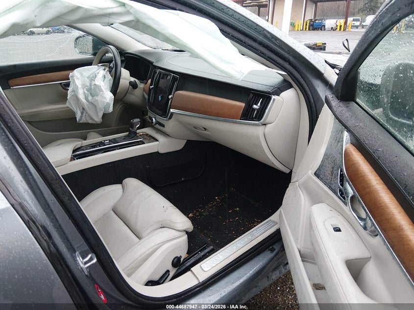2017 Volvo S90 T6 Inscription VIN: YV1A22ML2H1006767 Lot: 44687947