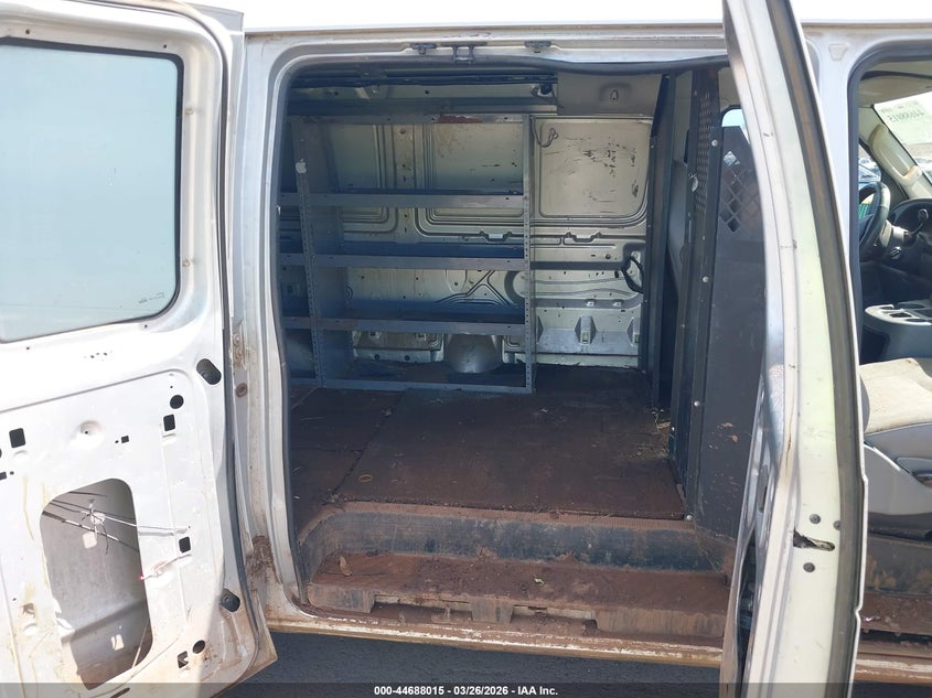 2004 FORD E-150 auction photo 8