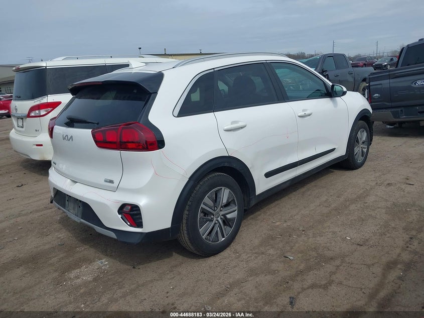 2022 Kia Niro Lxs