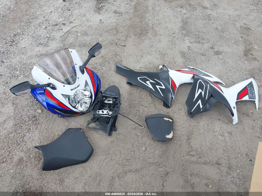 2026 Suzuki Gsx-R750 VIN: JS1GR7MA2T7100820 Lot: 44688520