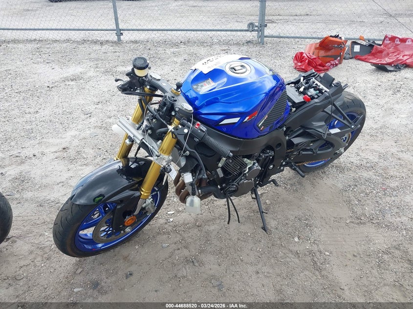 2026 SUZUKI GSX SPORT_BIKE 4
