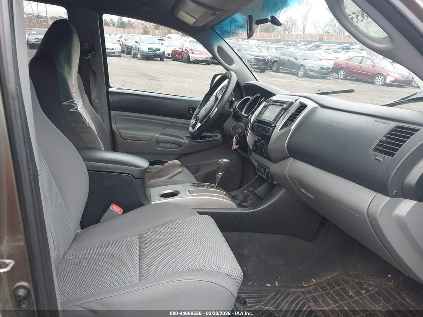 2015 Toyota Tacoma Base V6