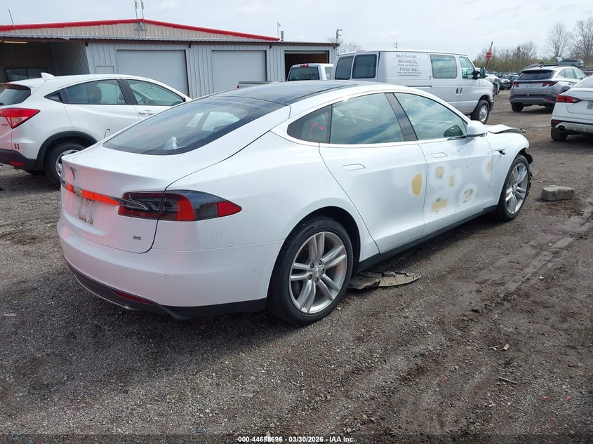 2015 Tesla Model S