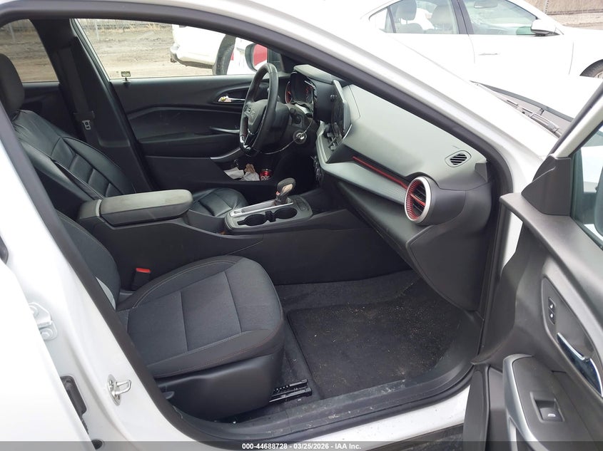 2025 Chevrolet Trax Fwd 1Rs