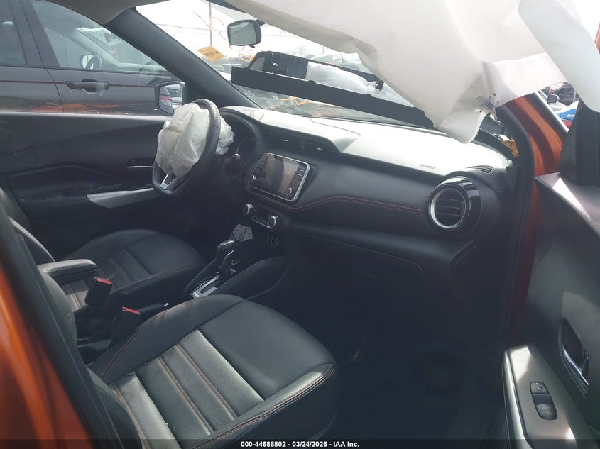 2020 Nissan Kicks Sr Xtronic Cvt