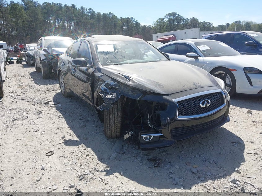 2014 Infiniti Q50 Premium
