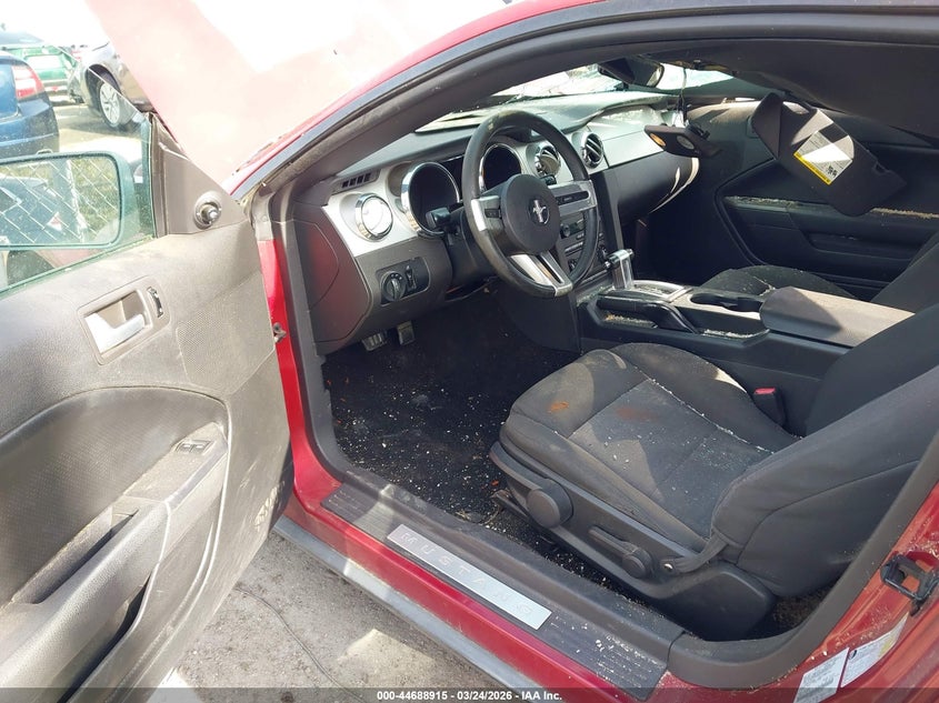 2006 Ford Mustang V6