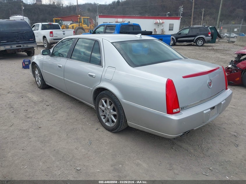 2011 Cadillac Dts Luxury Collection