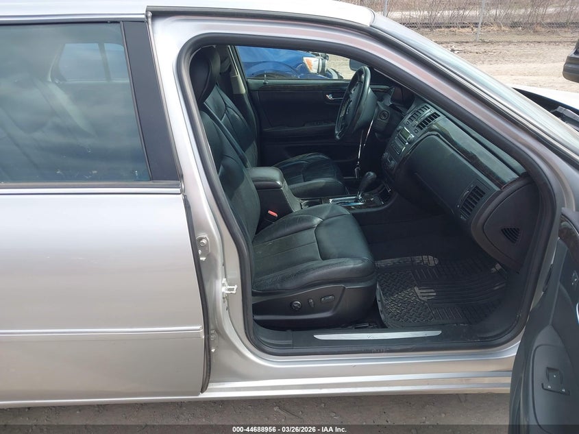 2011 Cadillac Dts Luxury Collection