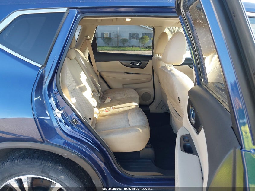 2019 NISSAN ROGUE auction photo 8