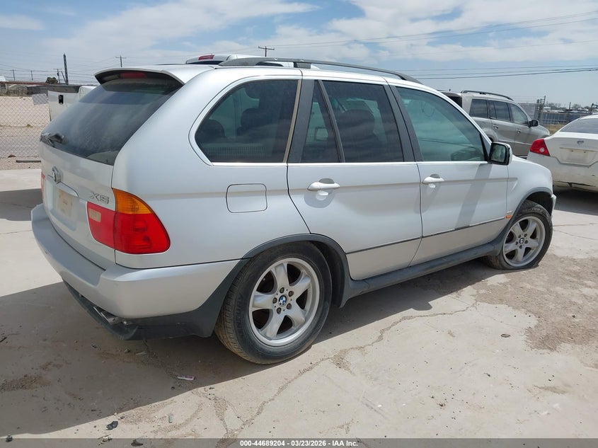 2002 BMW X5 4.4I