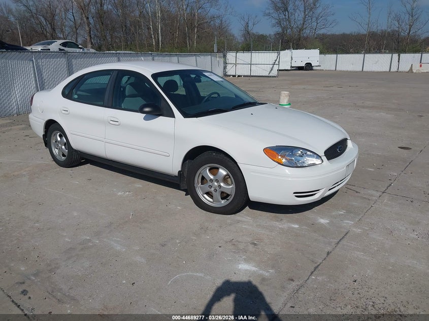 2004 Ford Taurus Se