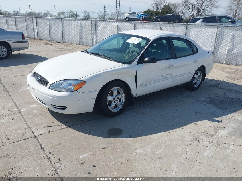 2004 Ford Taurus Se