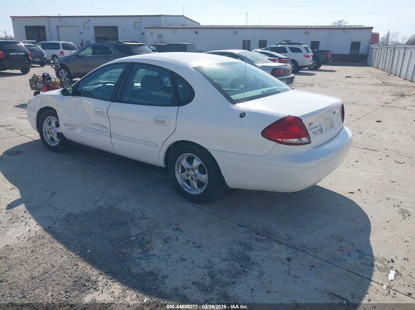 2004 Ford Taurus Se