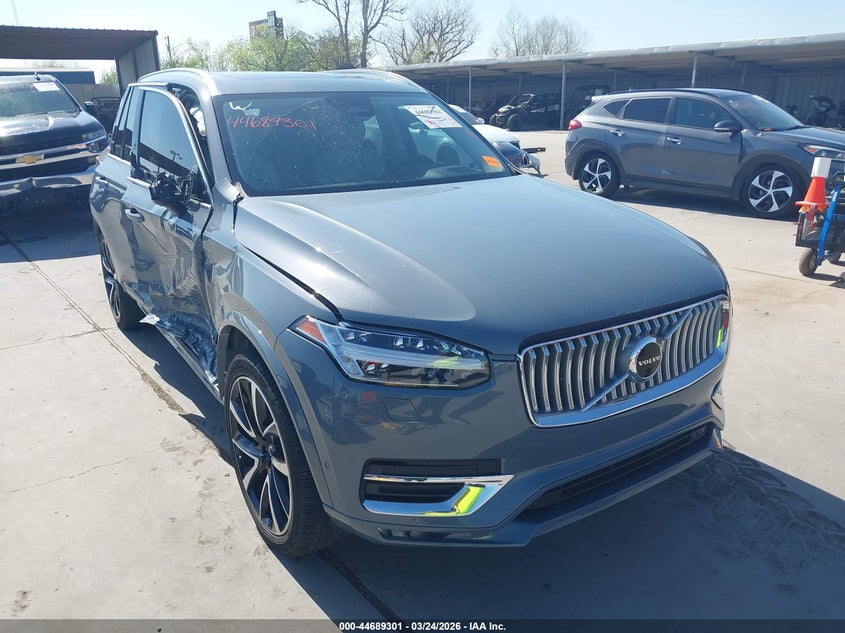 2023 VOLVO XC90 B6 PLUS 7-SEATER