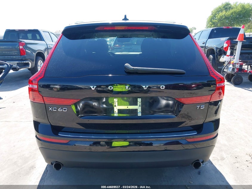 2021 Volvo Xc60 T5 Momentum VIN: YV4102DK4M1690134 Lot: 44689537