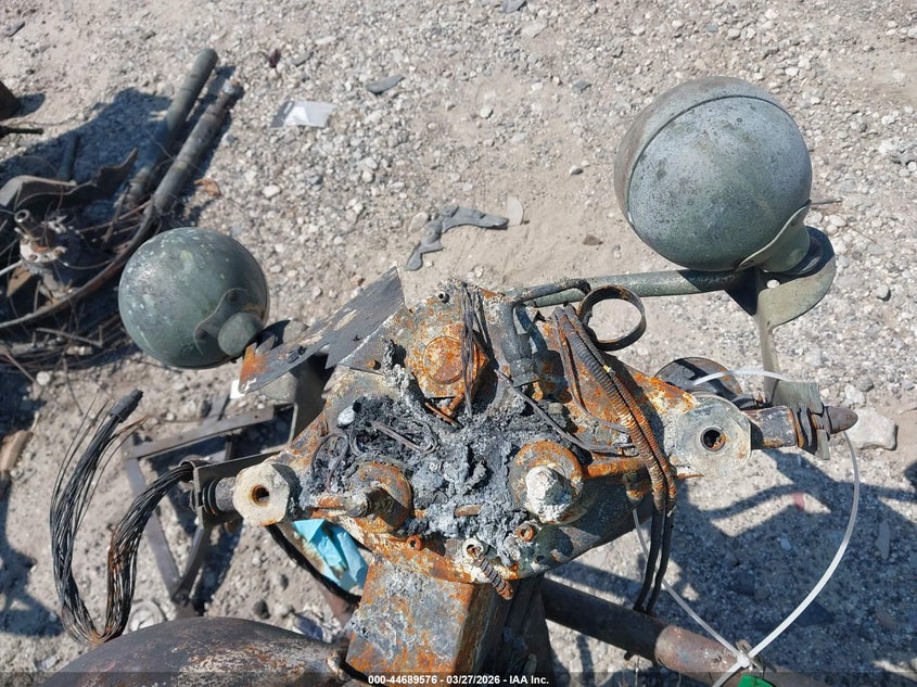 2000 Harley-Davidson Flhpi VIN: 1HD1FHW18YY636548 Lot: 44689576