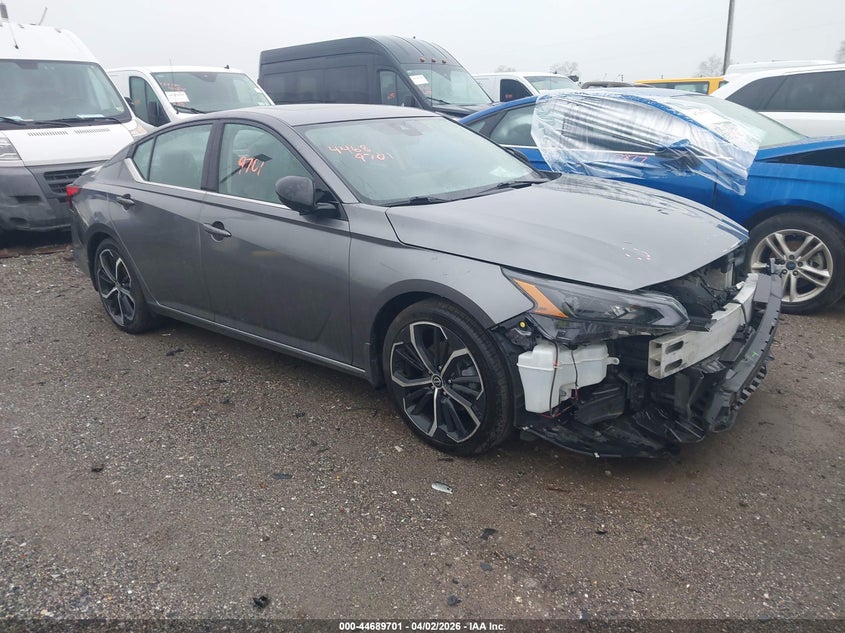 2023 Nissan Altima Sr Fwd