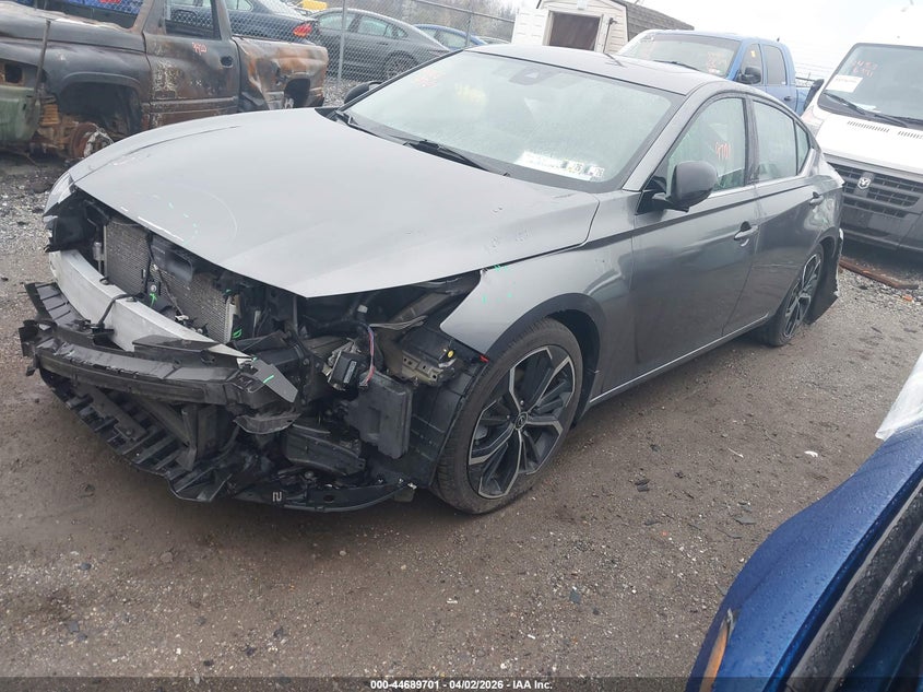 2023 Nissan Altima Sr Fwd