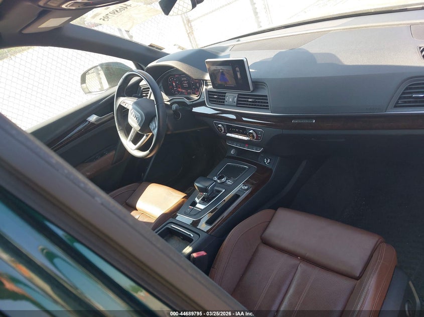 2018 Audi Q5 2.0T Premium/2.0T Tech Premium