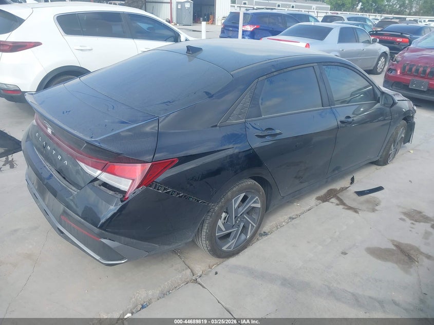 2025 Hyundai Elantra Sel Sport