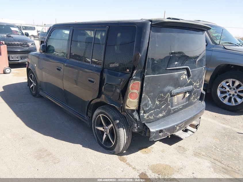2005 Scion Xb