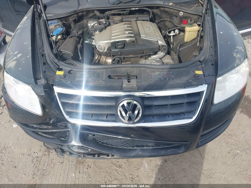 2004 Volkswagen Touareg V6 VIN: WVGBC77L24D073390 Lot: 44689871