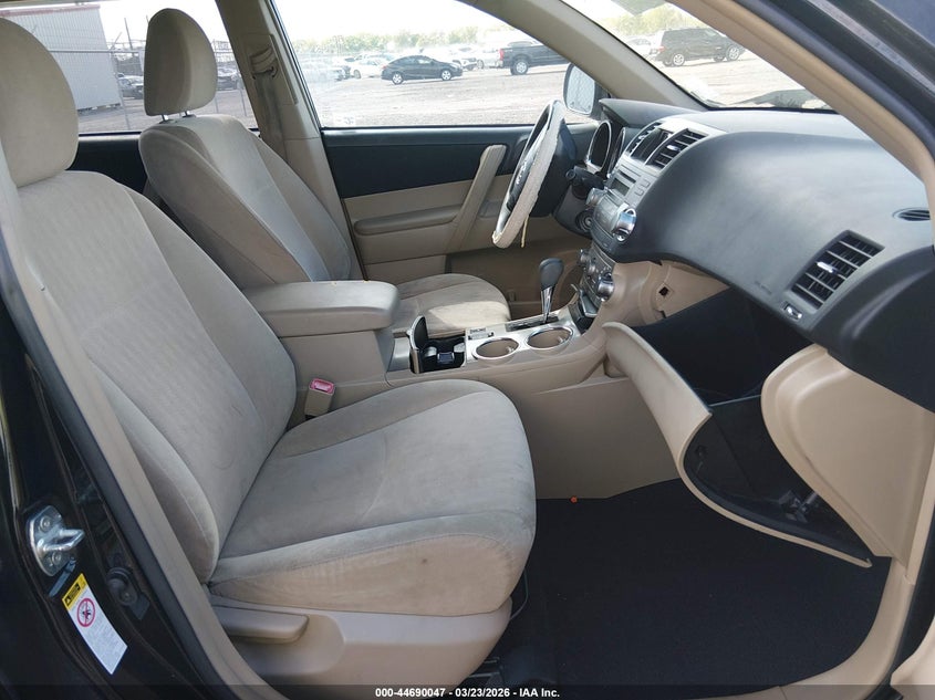 2011 Toyota Highlander Base V6