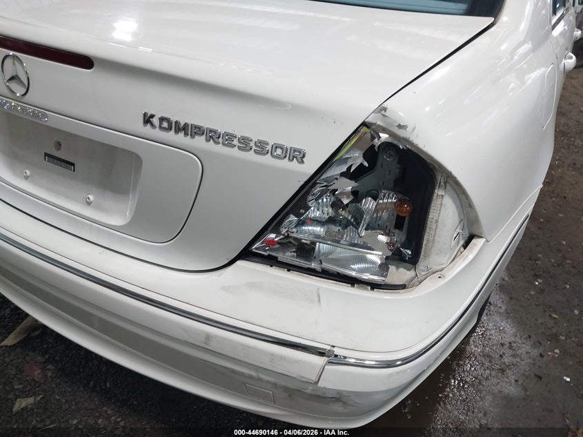 2003 Mercedes-Benz C 230 Kompressor Sport VIN: WDBRF40J03F417351 Lot: 44690146