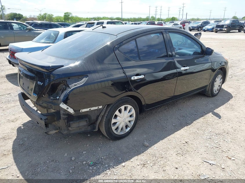 2016 Nissan Versa 1.6 Sv