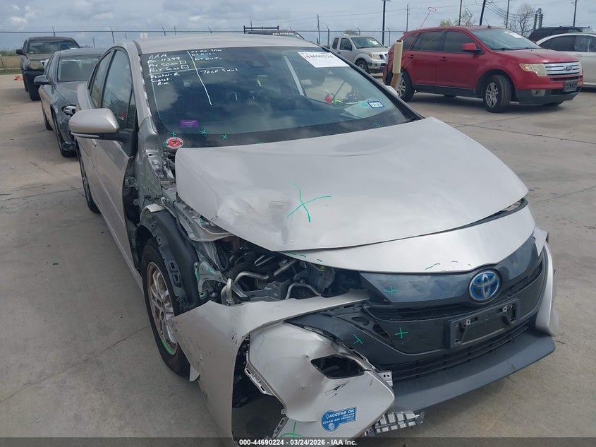 VIN JTDKAMFP4M3195493 2021 TOYOTA PRIUS PRIME LE