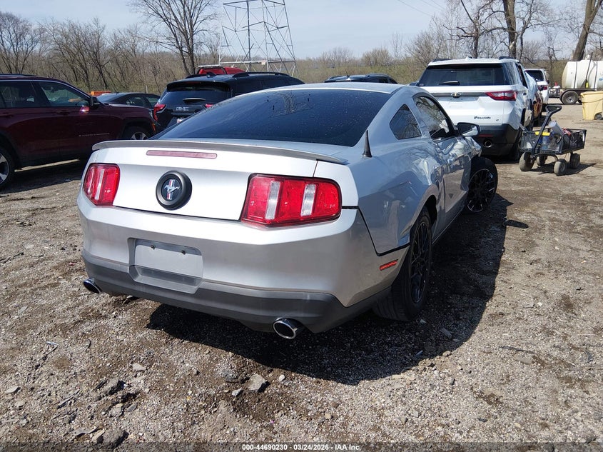 2012 Ford Mustang V6