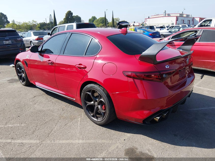 2018 Alfa Romeo Giulia Quadrifoglio Rwd
