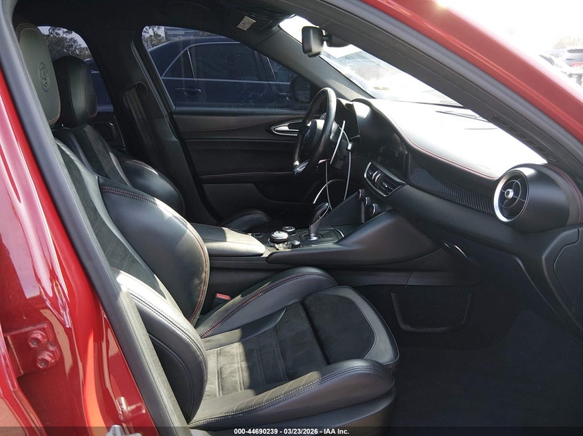 2018 Alfa Romeo Giulia Quadrifoglio Rwd