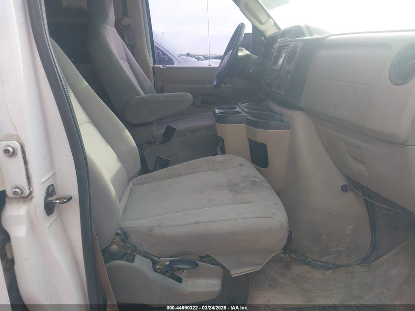 2010 Ford E-350 Super Duty Xl/Xlt