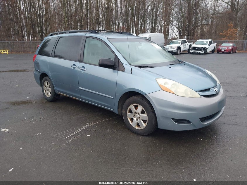 2006 Toyota Sienna Le