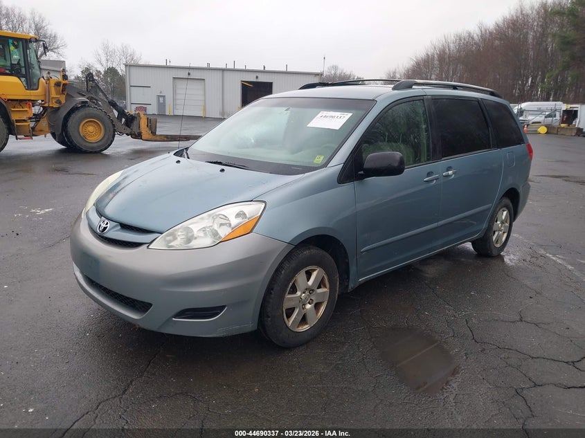 2006 Toyota Sienna Le