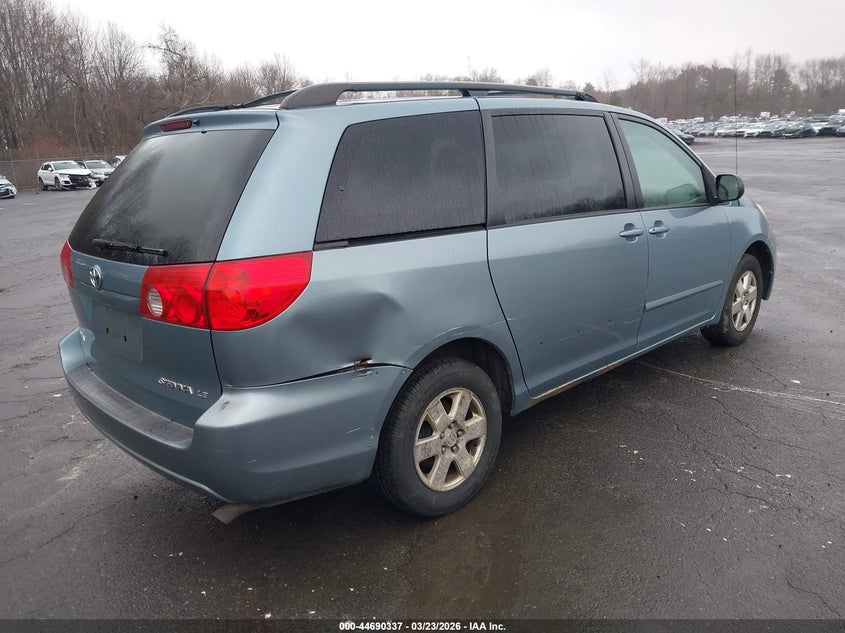 2006 Toyota Sienna Le