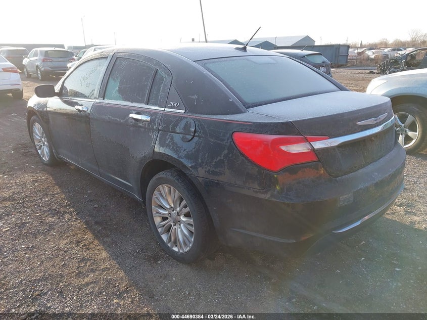 2013 Chrysler 200 Limited