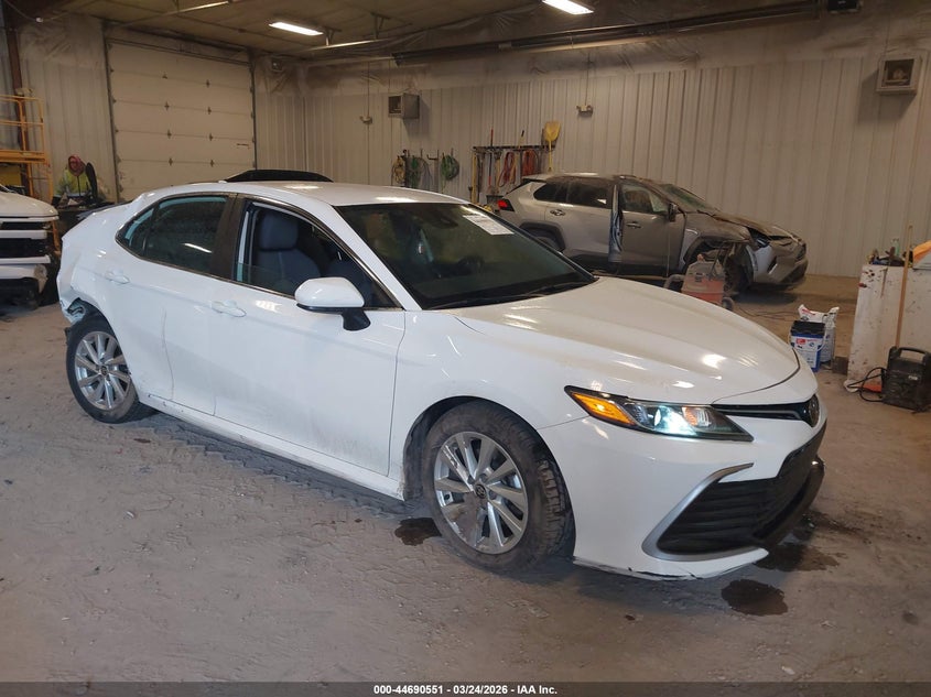 2023 TOYOTA CAMRY LE