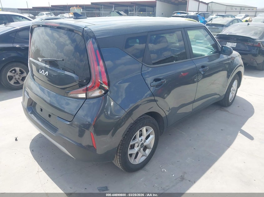 2024 Kia Soul Lx