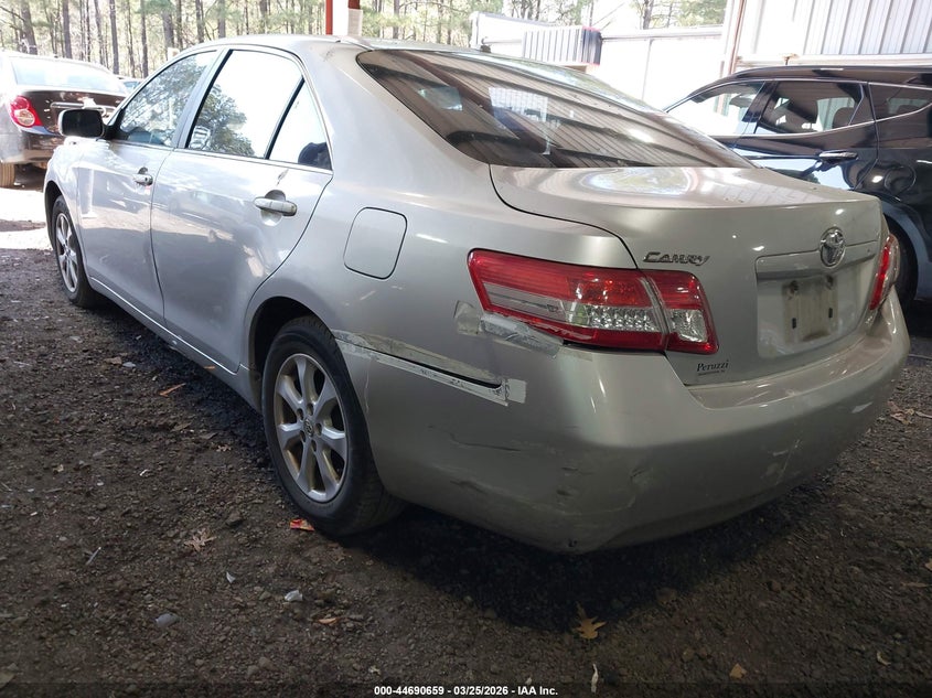 2011 Toyota Camry Le