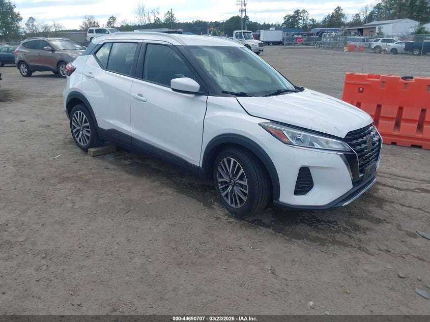 2021 Nissan Kicks Sv Xtronic Cvt