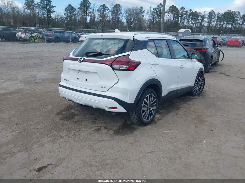 2021 Nissan Kicks Sv Xtronic Cvt