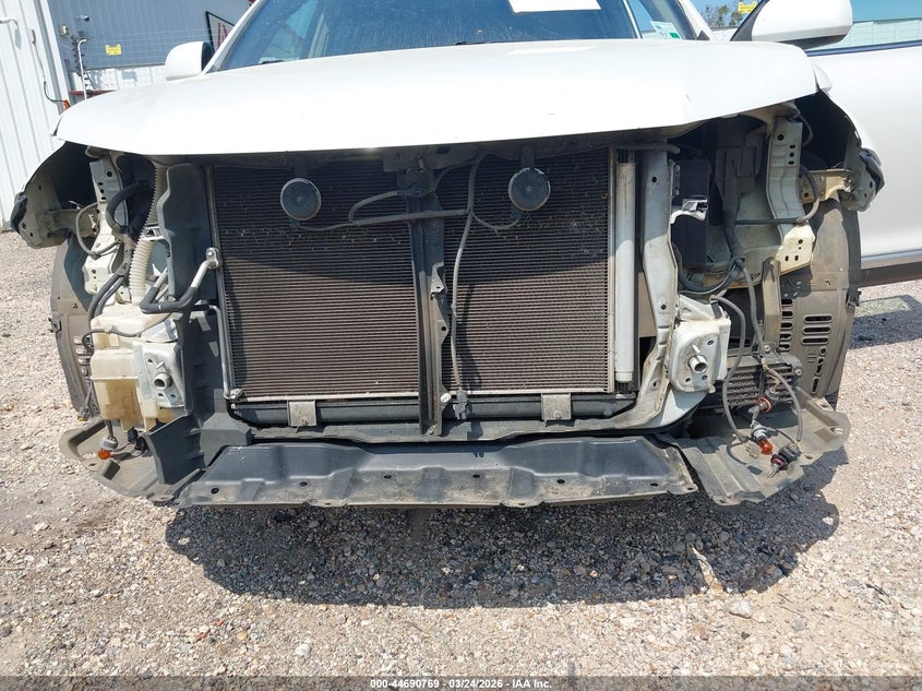 2013 Toyota Highlander Limited V6 VIN: 5TDYK3EH2DS092308 Lot: 44690769