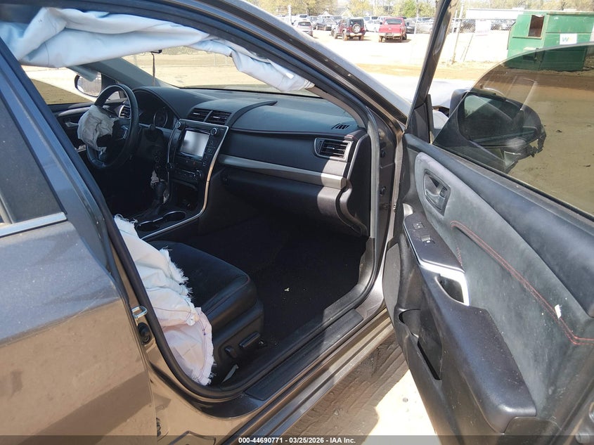 2017 Toyota Camry Xse