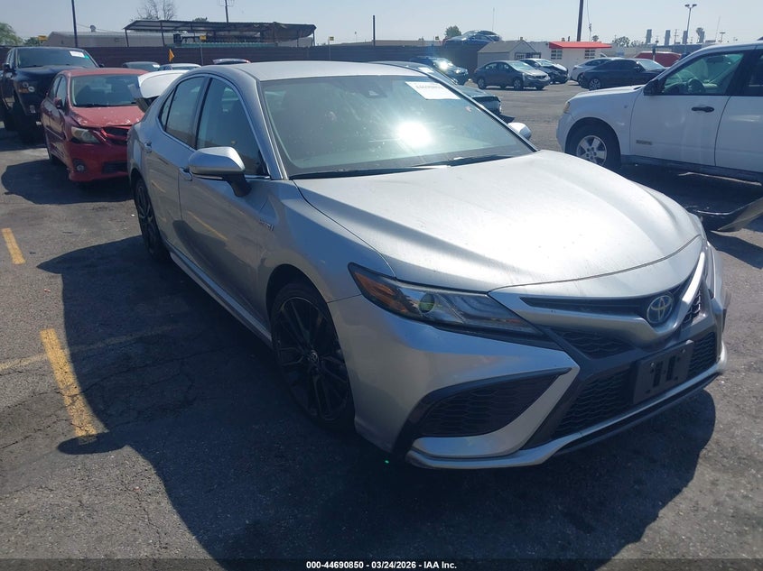 2021 Toyota Camry Xse Hybrid